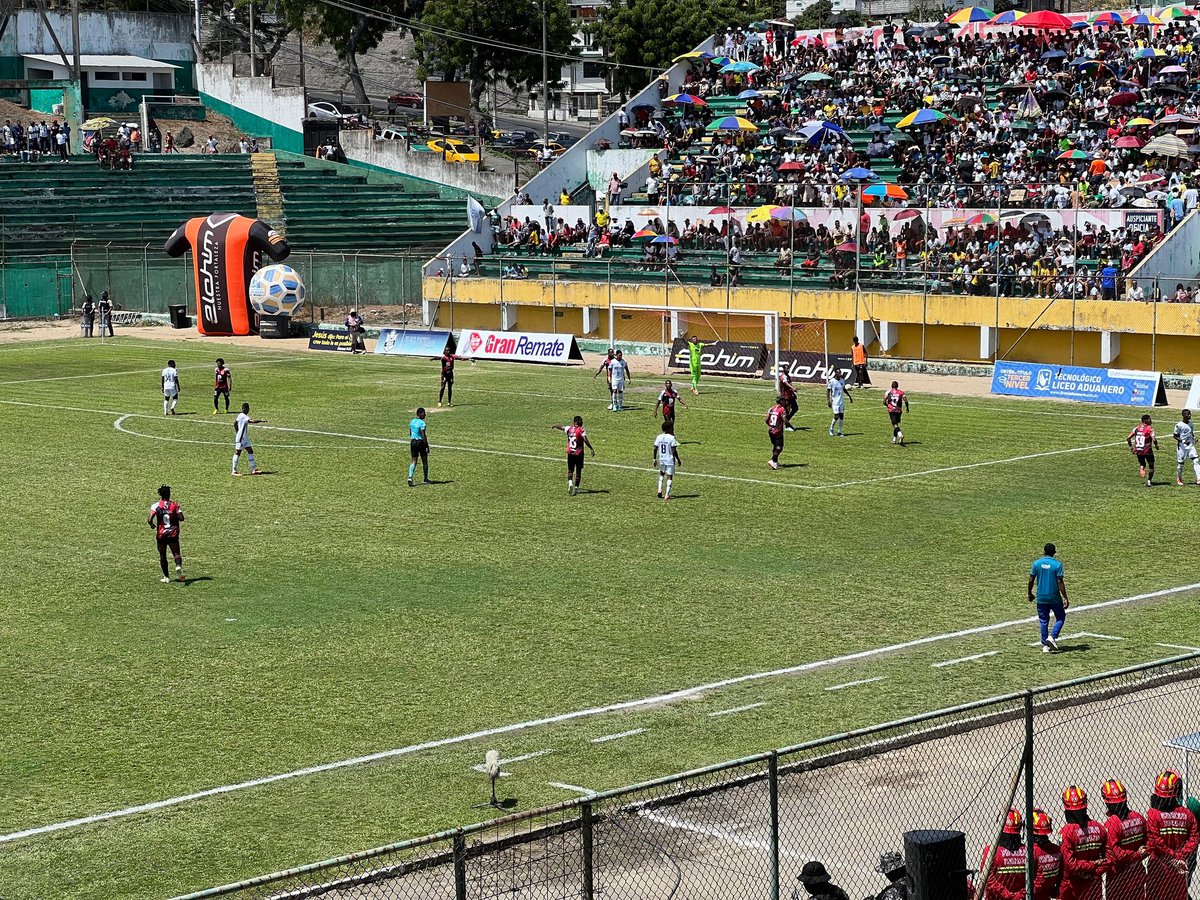 ¡#LDUP quedó eliminado en Esmeraldas!
 
Merecemos una verdadera y seria estructura dirigencial que de una vez por todas, nos regalen cosas importantes. 

Gracias jugadores, cuerpo técnico e hinchada 💚.