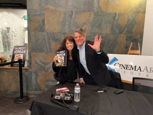 adam_nimoy's tweet photo. Had a great time at the @CinemaArts Center on Long Island last week, thanks to everyone who came out! Quite the turnout and the drive from Manhattan through the fall foliage was amazing! https://t.co/IS1PEWpBnI
