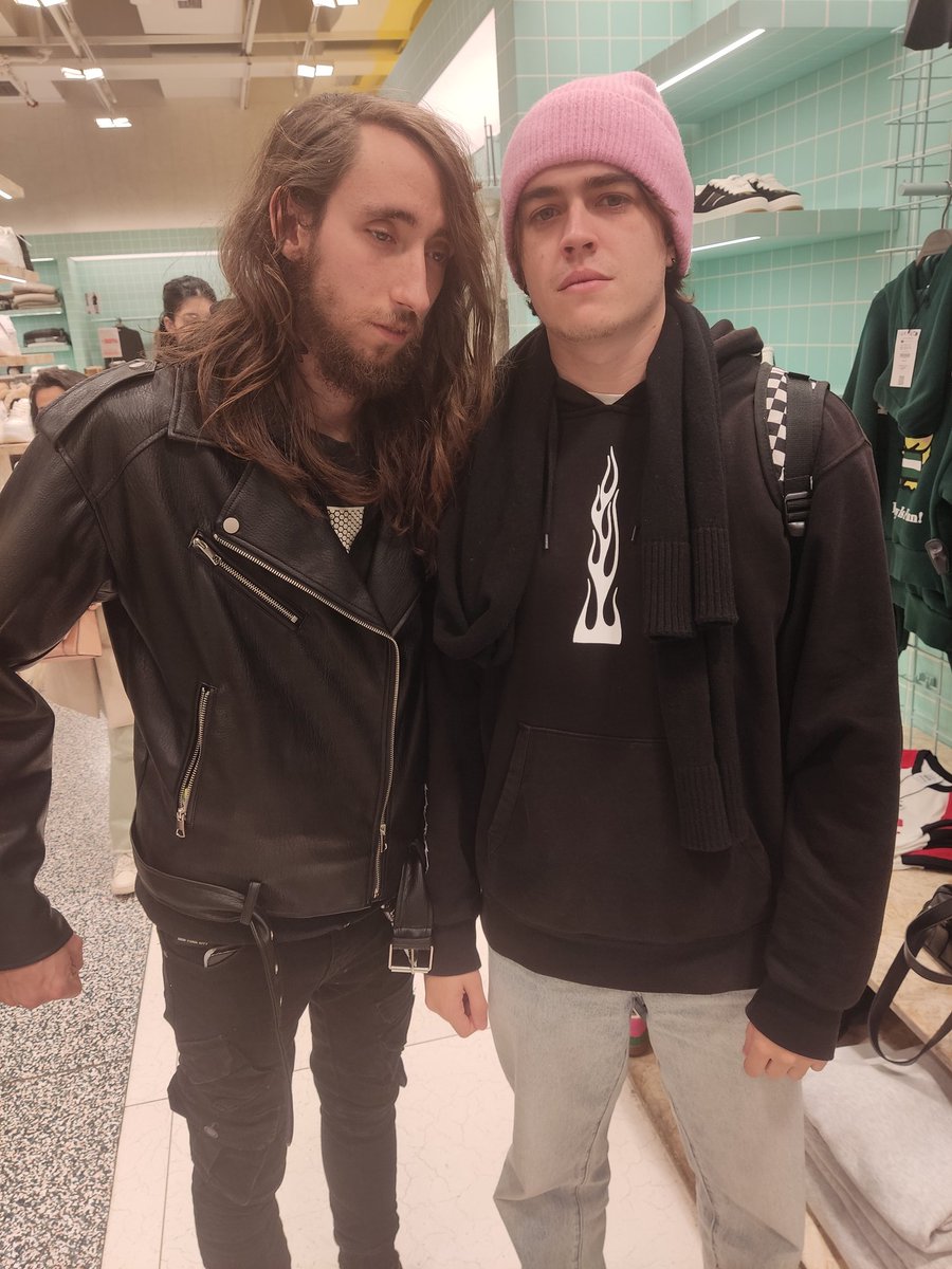 imnotrodry_'s tweet photo. Day w pooks https://t.co/xNm4Nw1aZ6