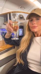 badtvgetsme's tweet photo. “Here’s an Air Tag. Swallow it” she’s BAAAACCCKKKKK #SouthernCharm https://t.co/O9wi2trydR