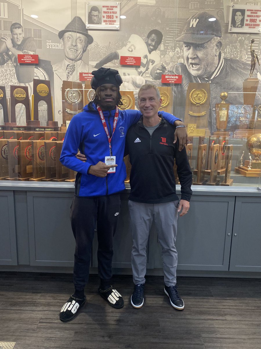 KingDarnell7's tweet photo. After a great campus visit with @JimCollins_FB and a great talk, I am very blessed to receive my first offer from ❤️🤍@WittFootball @Coach__Jaytee @CoachRobLanders https://t.co/YBCgXG9ivJ