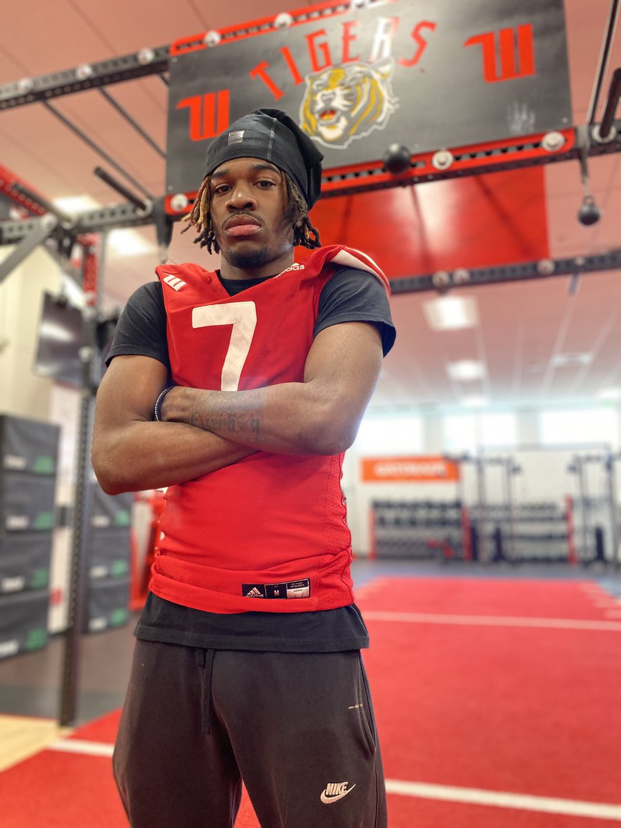 KingDarnell7's tweet photo. After a great campus visit with @JimCollins_FB and a great talk, I am very blessed to receive my first offer from ❤️🤍@WittFootball @Coach__Jaytee @CoachRobLanders https://t.co/YBCgXG9ivJ