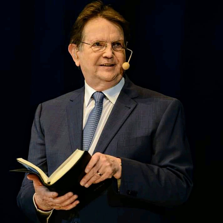 innehjoseph's tweet photo. He slept in the Lord on this day #Dec7 2019 aged 79, with a record of about 74million+ souls won to Christ!

THE Evangelist Reinhard Bonnke 🔥"he preached JESUS ✝️" https://t.co/G3IgRhblWE