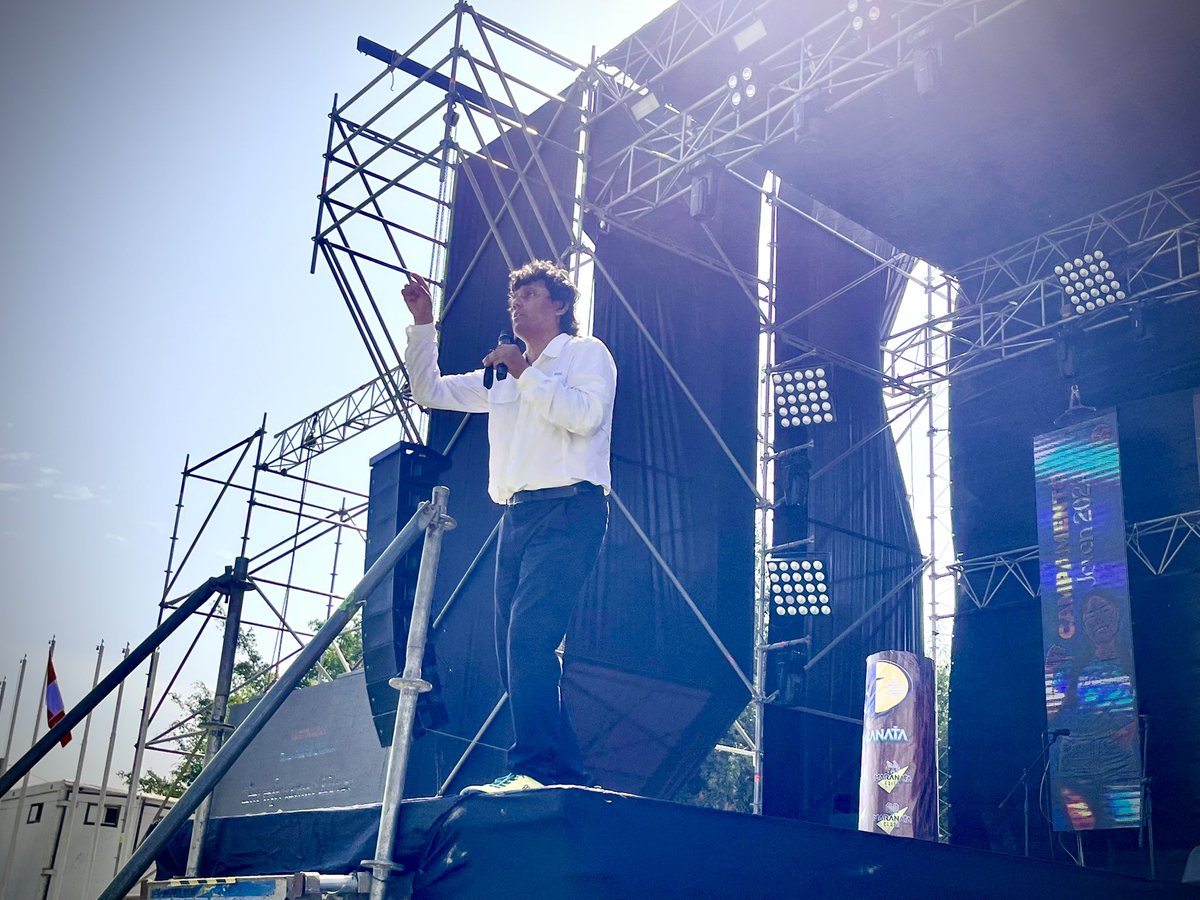 AdventistasANoP's tweet photo. 💬“Mucha ciencia nos acerca a Dios❤️, por falta de conocimiento perecemos en la tomas de decisiones en nuestras vidas🥺”, nos menciona el Mg. Raúl Sotelo en su seminario Fe📖y Ciencia🔭 

#SábadoDeAstronomía #CampJA #MARANATA https://t.co/uhkMv3HDhU