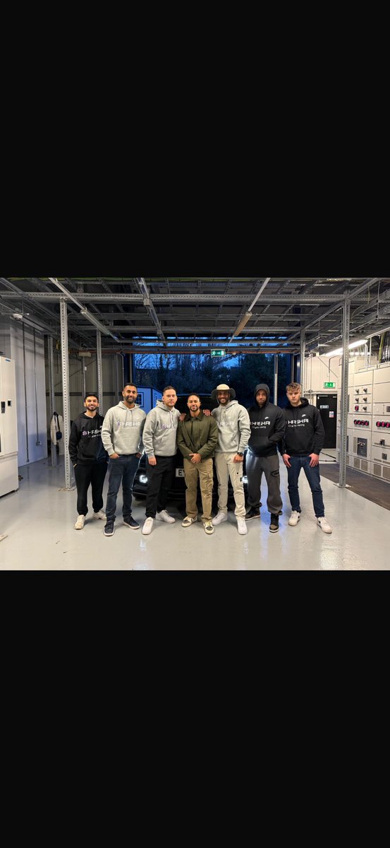 Adam_HashAI's tweet image. What can I say……

Awesome day with the boys at the new facility and also having @cryptologyKito join us all the way from NewYork.

Stay tuned we have something to show you 👀 

@OfficialHashAI @Irun_Rigs @Ghost_HASHAI @Spartan_Crypt0 

#HashAI #Brothers #NewFacility #NoCap
