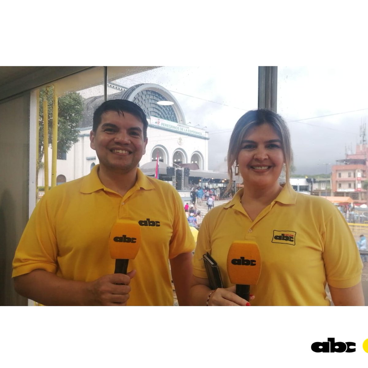 📿🙏🔵Seguimos con la cobertura especial #Caacupé2024.

<a href="/carlinortega/">Carlos Ortega</a> y <a href="/vivianbypy/">Vivi Benítez Yambay</a> te acompañan desde la Basílica de Caacupé hasta las 20:00 hs por la #730AM.

🔴 ¡En Streaming! 

youtube.com/watch?v=SSFZ3z…

x.com/ABCCardinal/li…