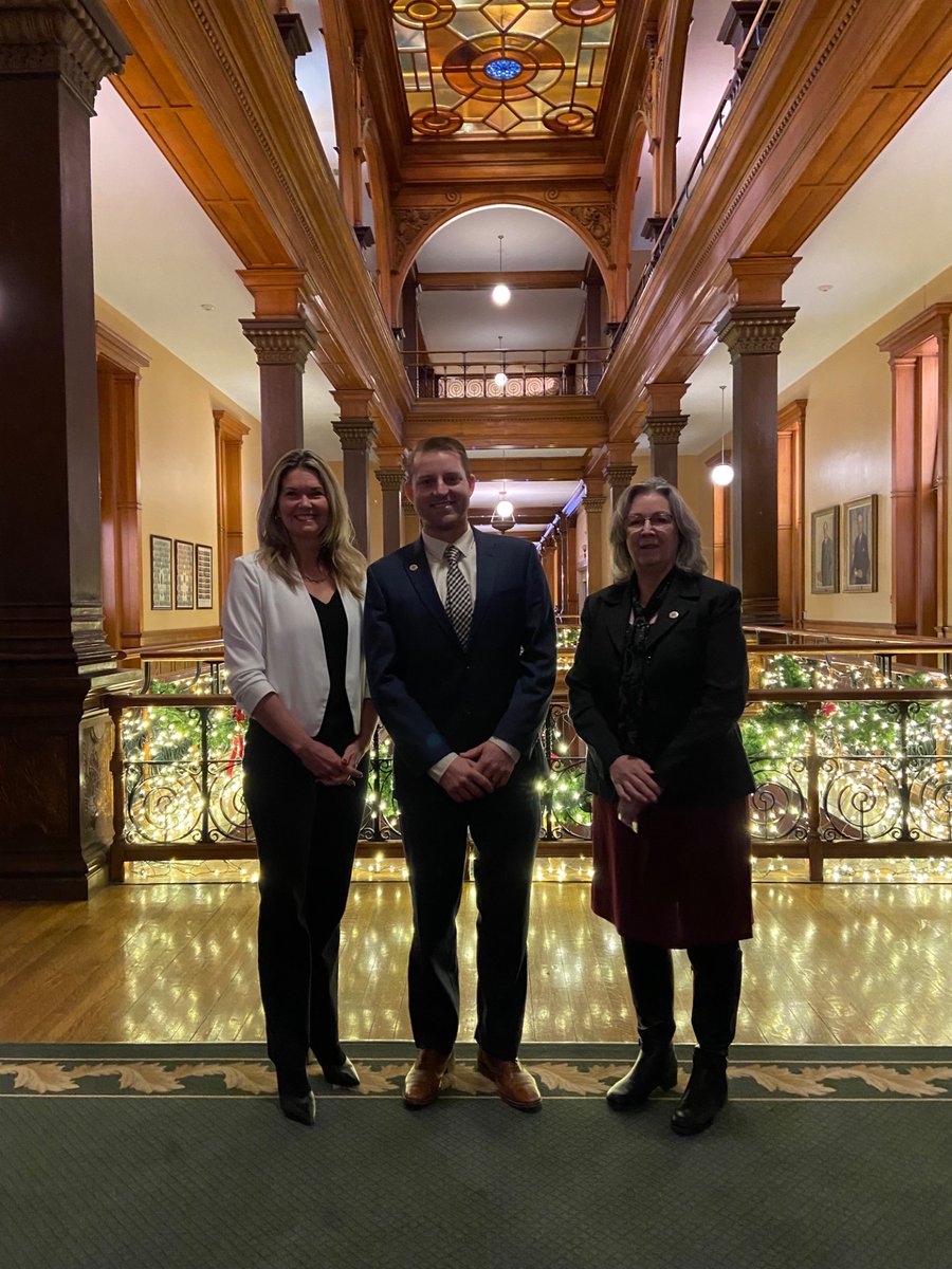 Orillia Firefighters (@orilliapffa) on Twitter photo Our executive traveled to Queen’s Park this week to attend #OPFFA2024 Legislative Conference. Thank you to #SimcoeNorth MPP <a href="/JillDunlop1/">Jill Dunlop</a> for meeting with us to speak about issues that matter most to firefighters in our province. Our executive traveled to Queen’s Park this week to attend #OPFFA2024 Legislative Conference. Thank you to #SimcoeNorth MPP <a href="/JillDunlop1/">Jill Dunlop</a> for meeting with us to speak about issues that matter most to firefighters in our province.