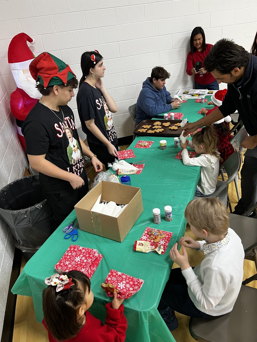 Always a festive way to enjoy the Christmas season with our community!  Our annual Breakfast with Santa event could not be possible without the amazing help of the Knights of Columbus and our Catholic School Council members! 🎅🏻🎄