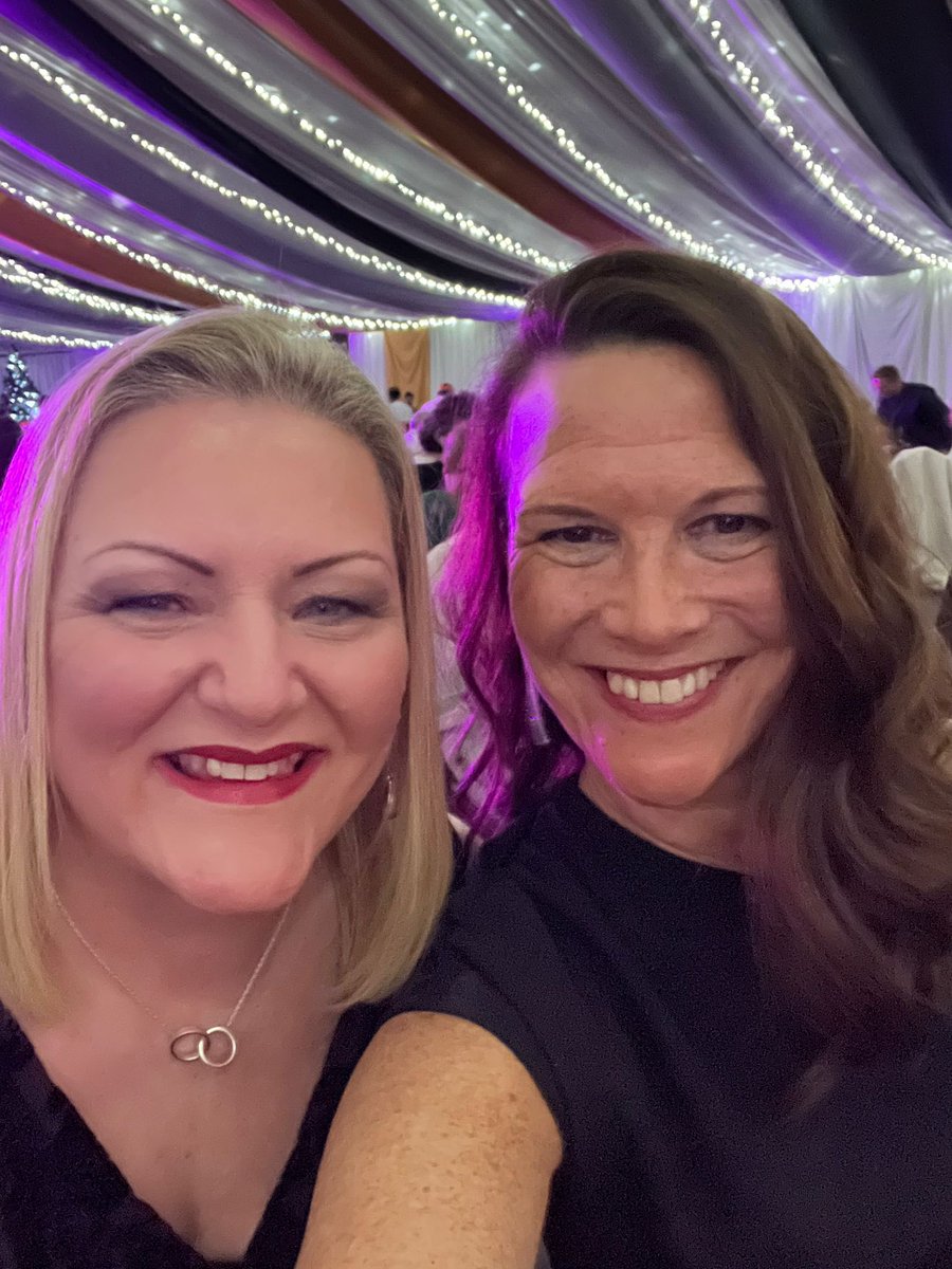 debbiorchid's tweet image. #WeightWatchers My 2024 Christmas party look, over 2 stone less than 2023
