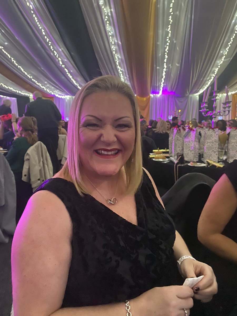 debbiorchid's tweet image. #WeightWatchers My 2024 Christmas party look, over 2 stone less than 2023