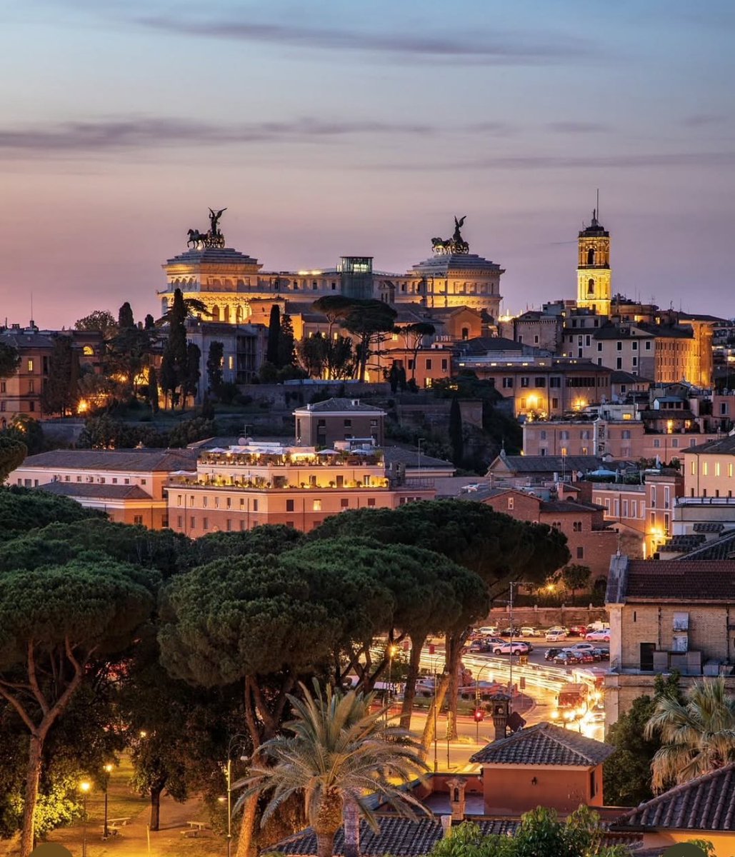 isolearan1's tweet photo. Buona serata #Roma !!! https://t.co/UjsqmrJk2R