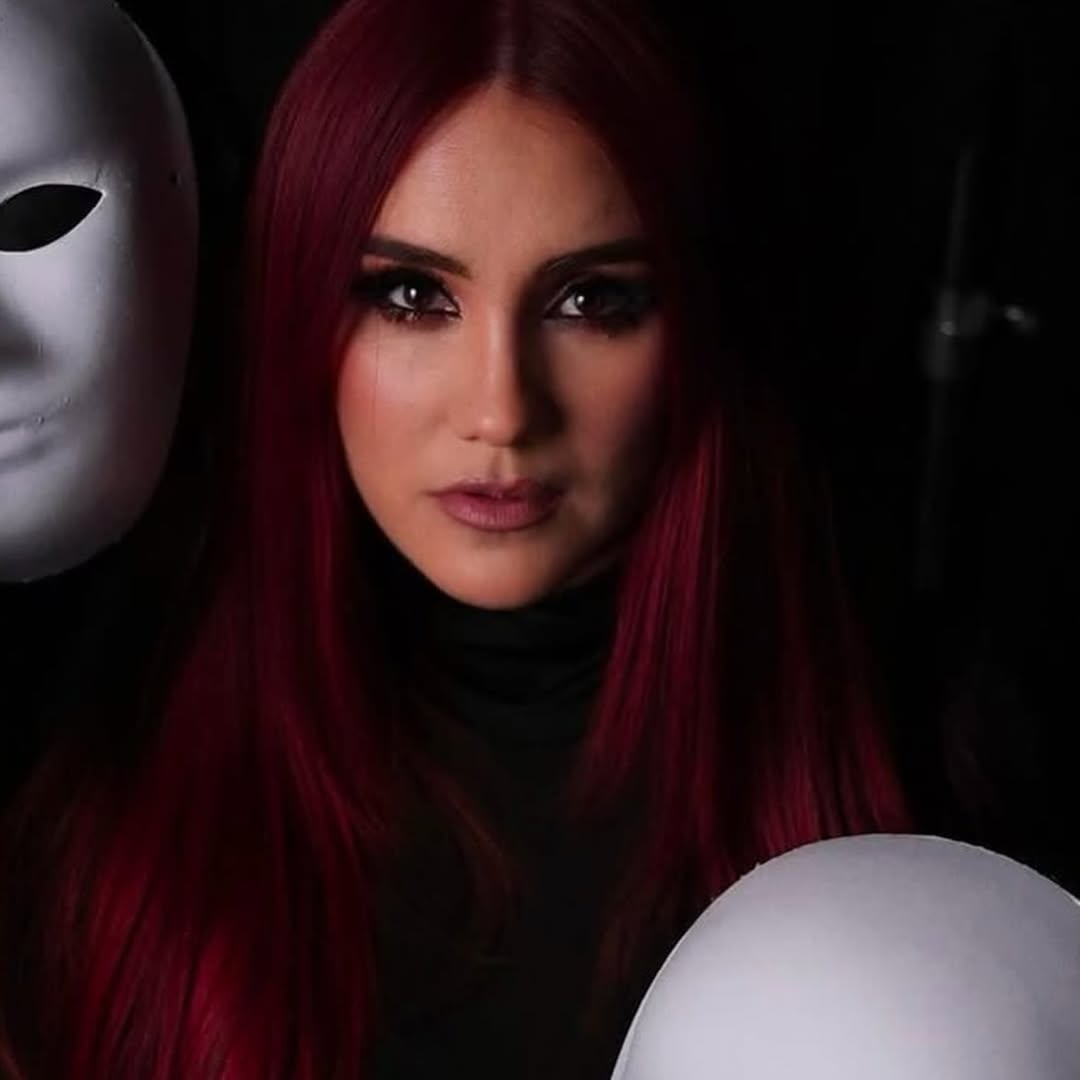 DulceMariaPTeam's tweet photo. 📷// @DulceMaria
.
#DulceMaria video clip #ojalá
.
#NewsPost #DulceMaria #Perú #Instagram #DulceMariaWorldPeru #TeamDulceMPeru https://t.co/JLyJKP4DFx