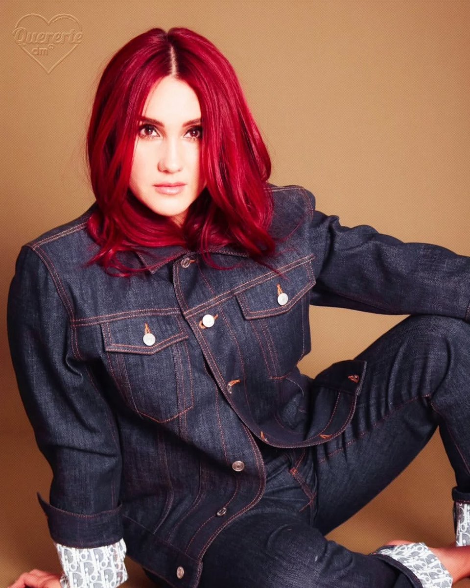 DulceMariaPTeam's tweet photo. 📷//@DulceMaria
.
#DulceMaria 🖤👑🫶🌺🔥🔥
.
#NewsPost #DulceMaria #Perú #Instagram #DulceMariaWorldPeru #TeamDulceMPeru https://t.co/suaPTUKcdV