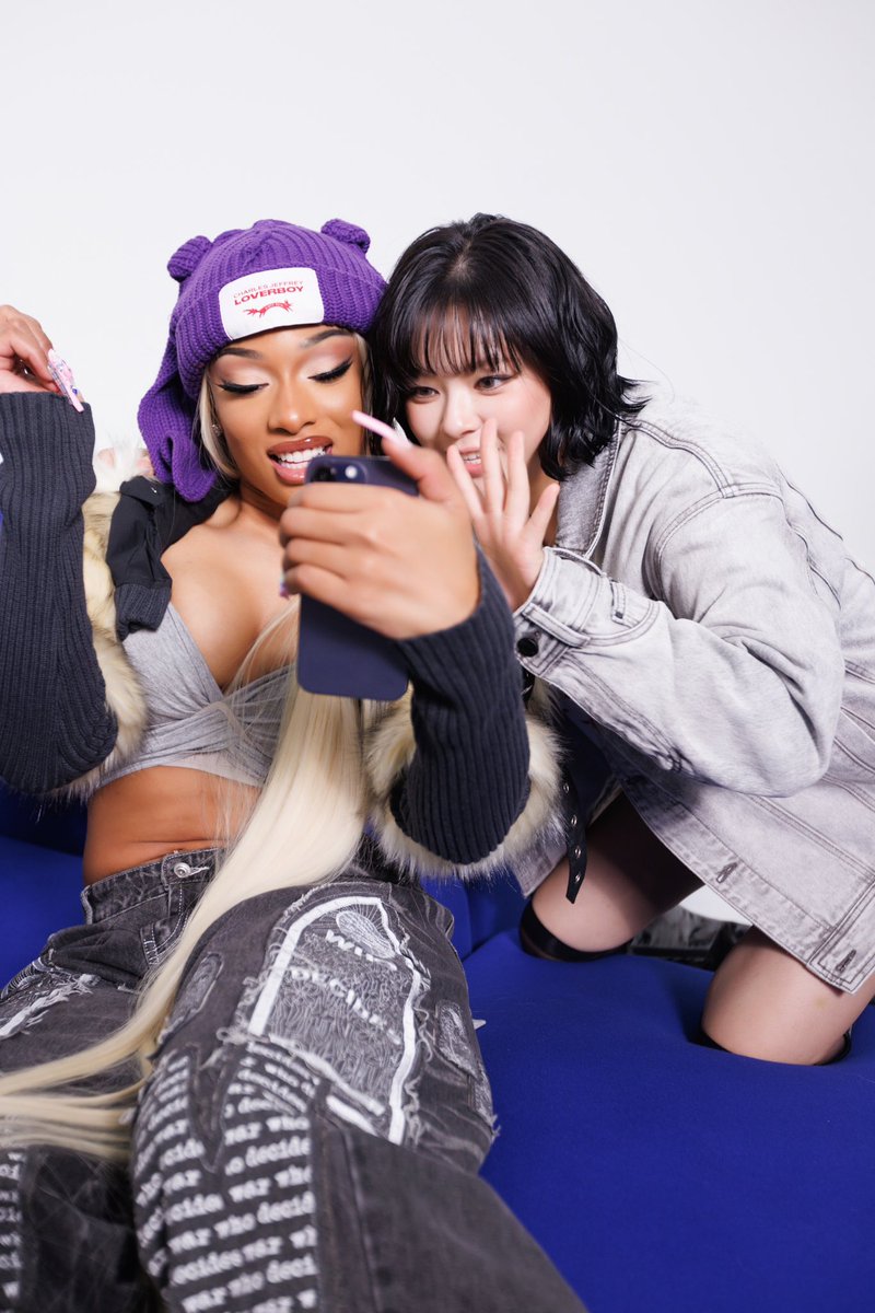 theestallion's tweet image. Thee Girlsss 💕🫶🏽 #STRATEGY WITH @JYPETWICE