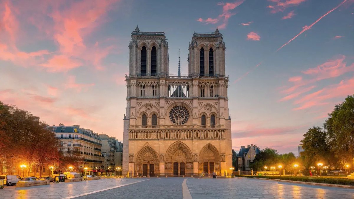 fxbellamy's tweet photo. Personne n’a oublié où il était quand il a appris que Notre-Dame de Paris brûlait. Personne n’oubliera non plus l’immense promesse de ce jour : le pari de l’espérance.

#NotreDameDeParis https://t.co/gVzBeqZovp