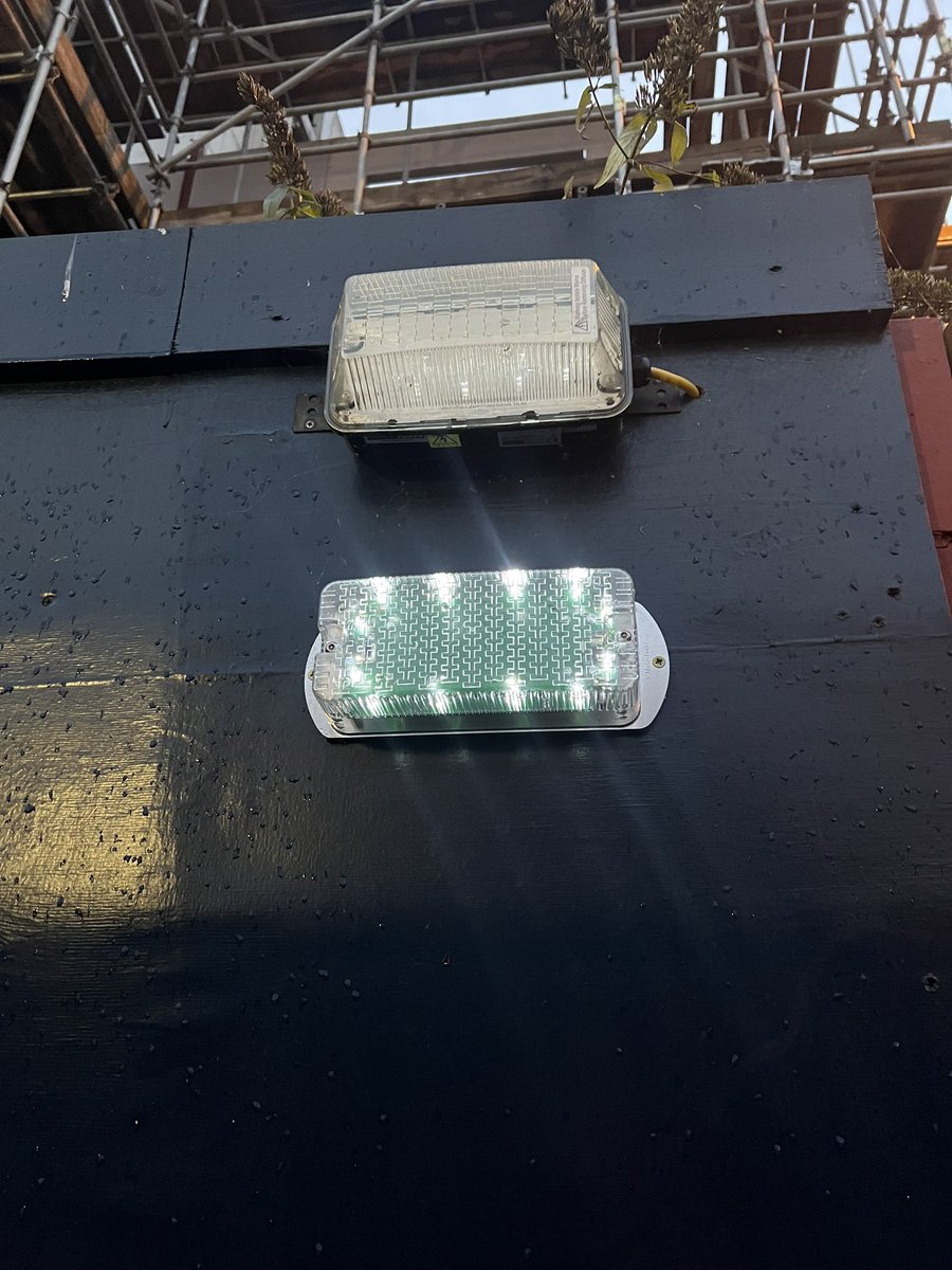 OvalRoad_NHW tweet media