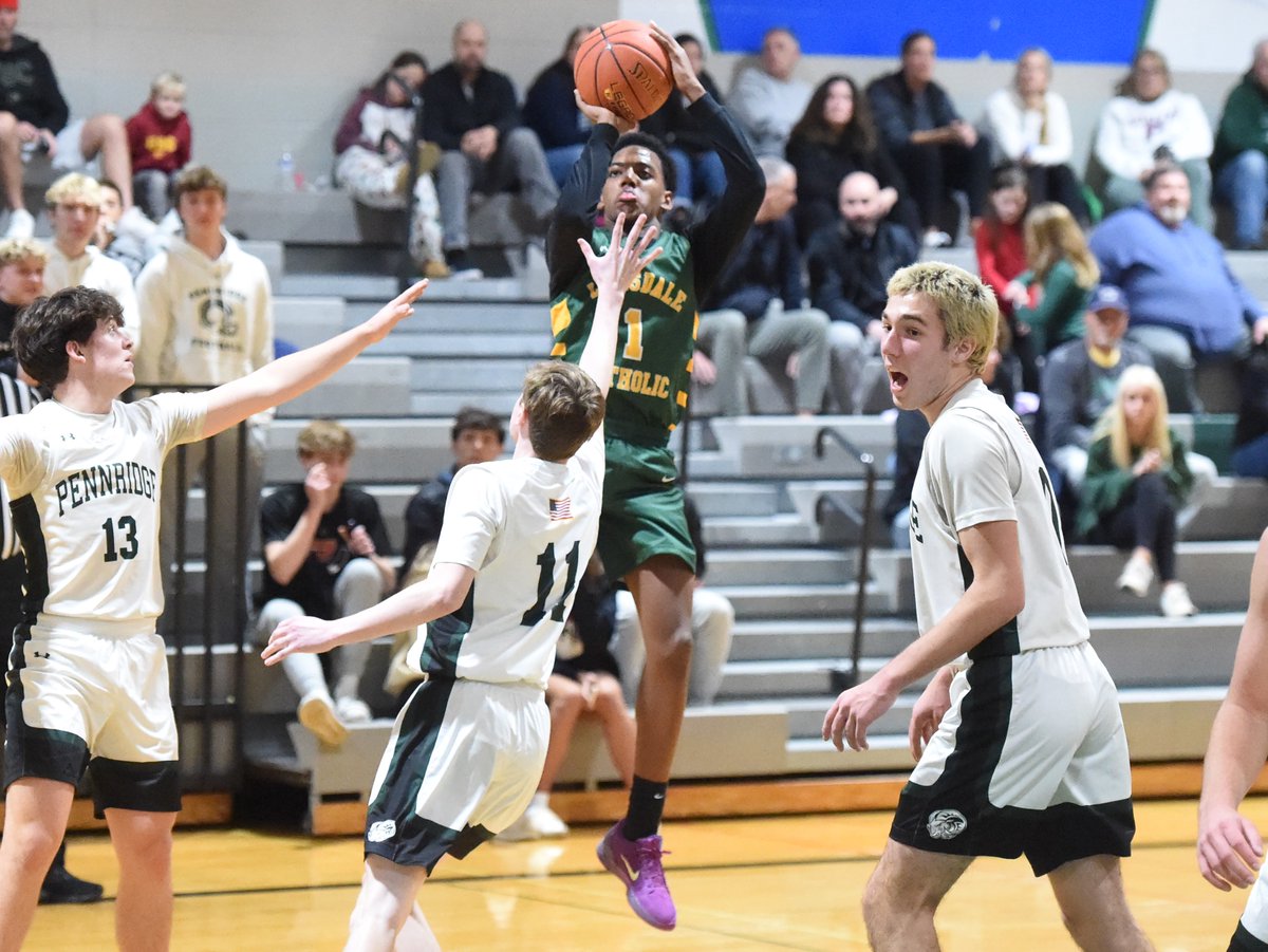 BOYS #BASKETBALL: <a href="/PHSRamsHoops/">Pennridge Basketball</a> holds on to edge Lansdale Catholic (By <a href="/mpcabrey/">Mike Cabrey</a>) thereporteronline.com/2024/12/07/boy…