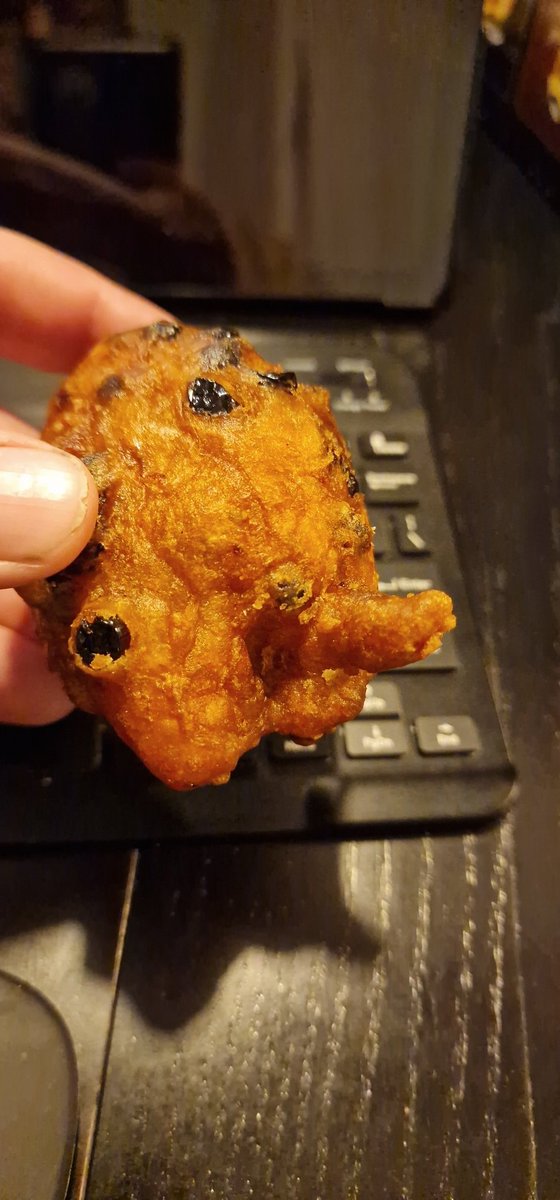 Mijn oliebol is klein geschapen 😎
