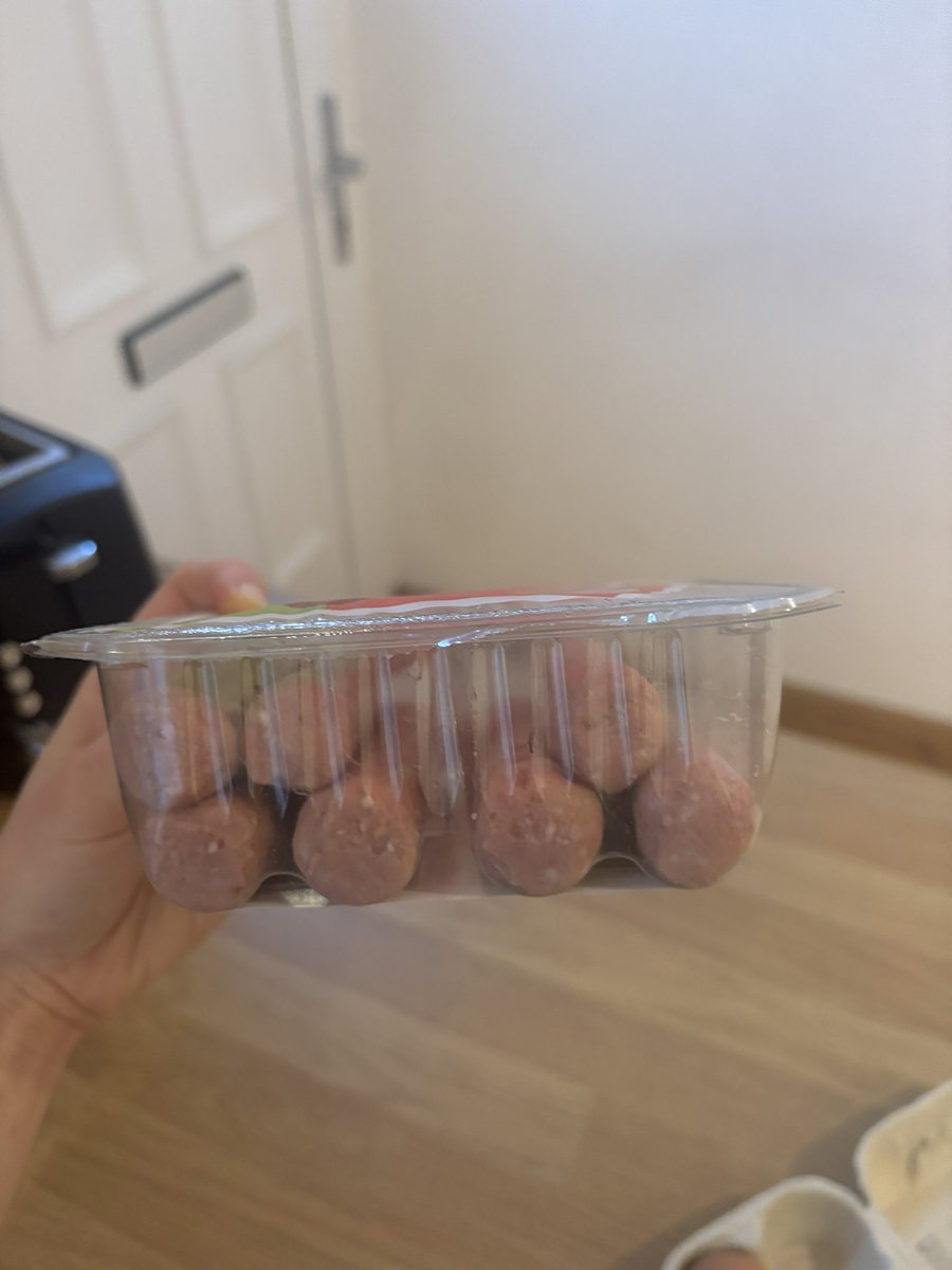 Faye_Brewster tweet media