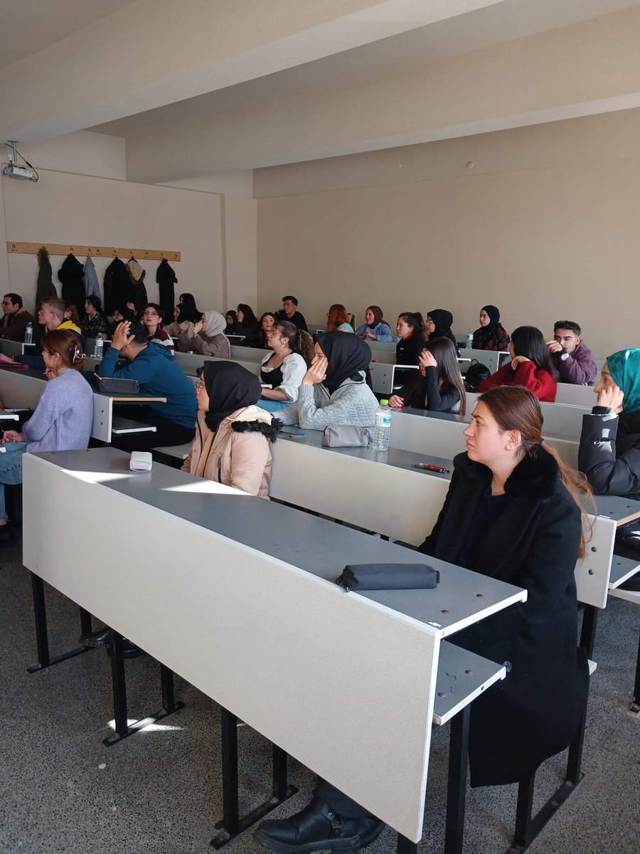 @bolu_abant_izzet_baysal Üniversitesinde "Tarihin Hafızası" adlı projemizin tanıtımı yapıldı. Destekleri için Doç. Dr. Cihan Şule Külük'e ve öğrencilerine teşekkür ederiz.
<a href="/ulusalajans/">Türkiye Ulusal Ajansı 🇹🇷 Turkish NA</a>
@tckulturturizm
<a href="/InerciaDigital/">Inercia Digital</a> 
@zib__ev
@anajahuni
@cihansulemira