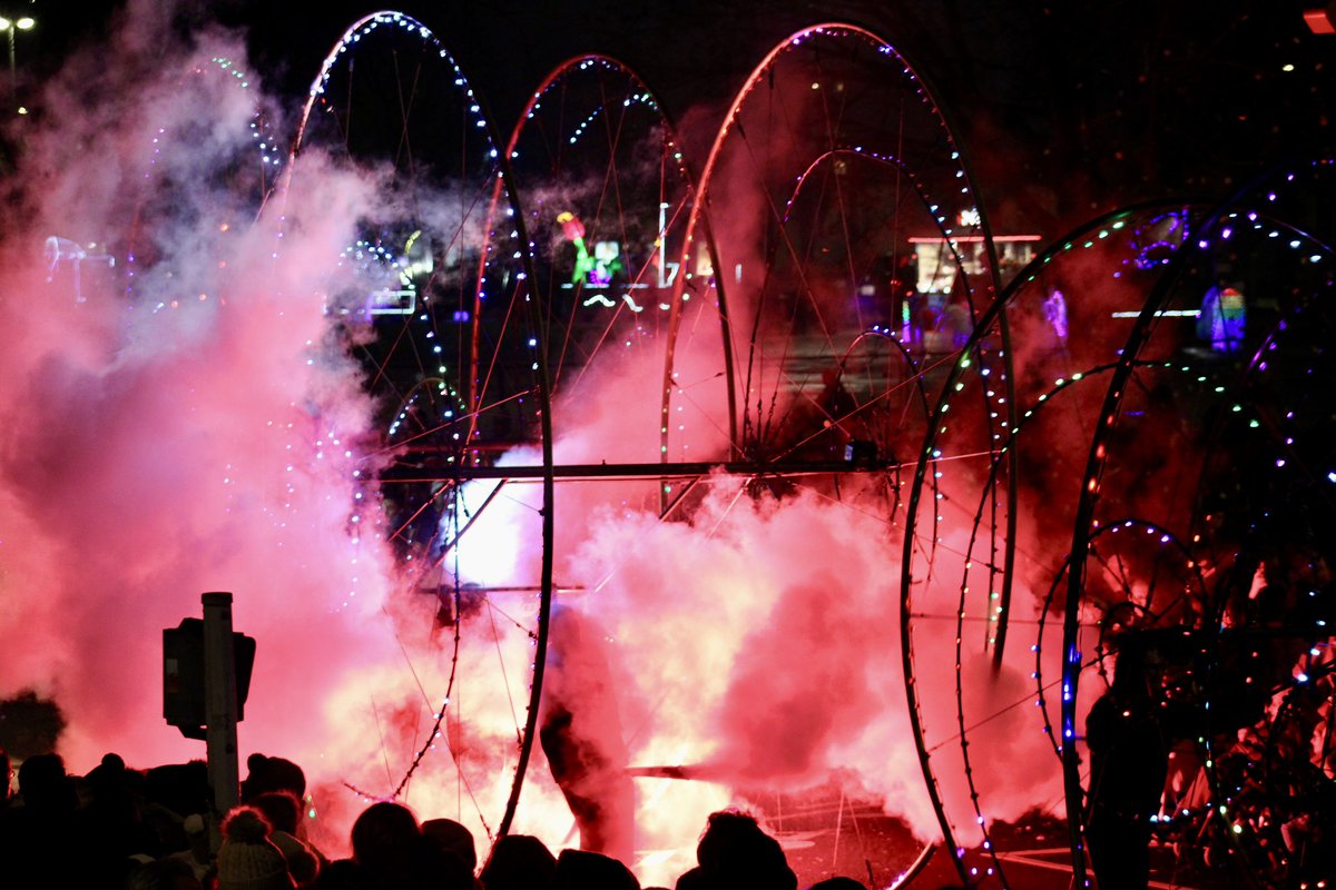 nancyengrand's tweet photo. 📸 Retour en images sur le défilé de la Saint-Nicolas 2024, placé sous le signe de l’Imaginaire du futur ! https://t.co/rl5zlGc94Y