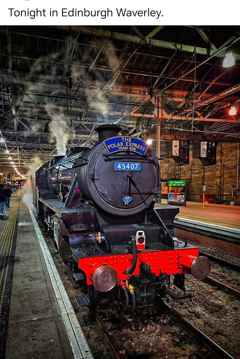 NABO_Official's tweet photo. Not boat related but who cares! #steampower #Christmas #Yuletime https://t.co/gsYW0LTCBt