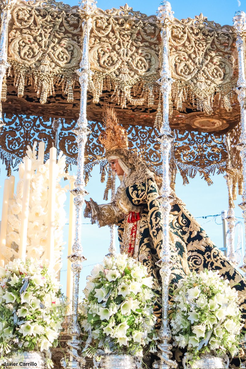 JCarrillofoto's tweet photo. Te llaman Esperanza porque así en Triana se nombra a María. https://t.co/UCFgemcgWO