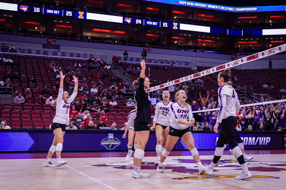 UNIVolleyball's tweet photo. Game Day Energy ‼️🤩

#EverLoyal #1UNI #UNIVB50 #NCAAVB https://t.co/V46SHWm7eX