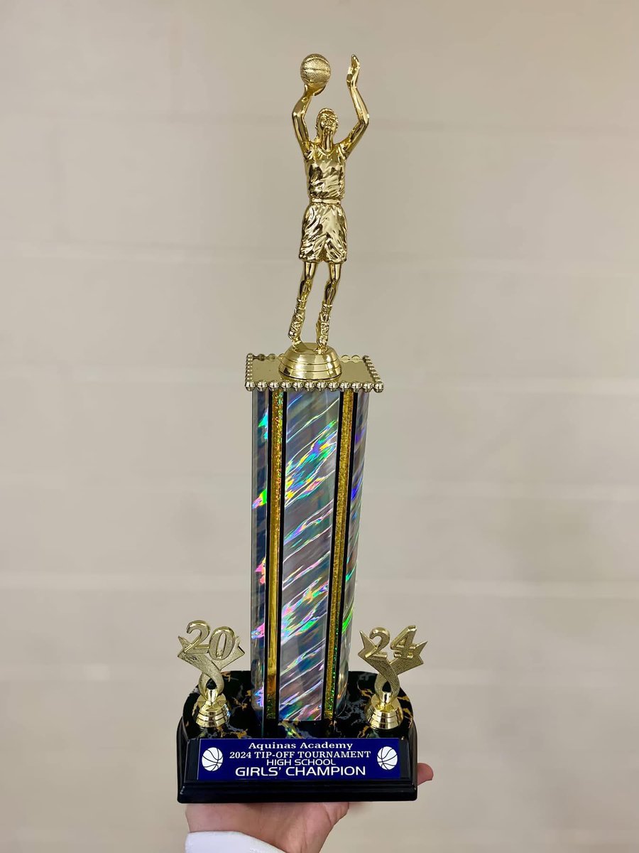 LadyGremlins's tweet photo. Aquinas Academy Tipoff Tournament Champions💜

Congrats to Hannah (all tournament team) and @naomivenesky_ (MVP)

next game: Wednesday at Punxsy https://t.co/PYYHK4wPGK