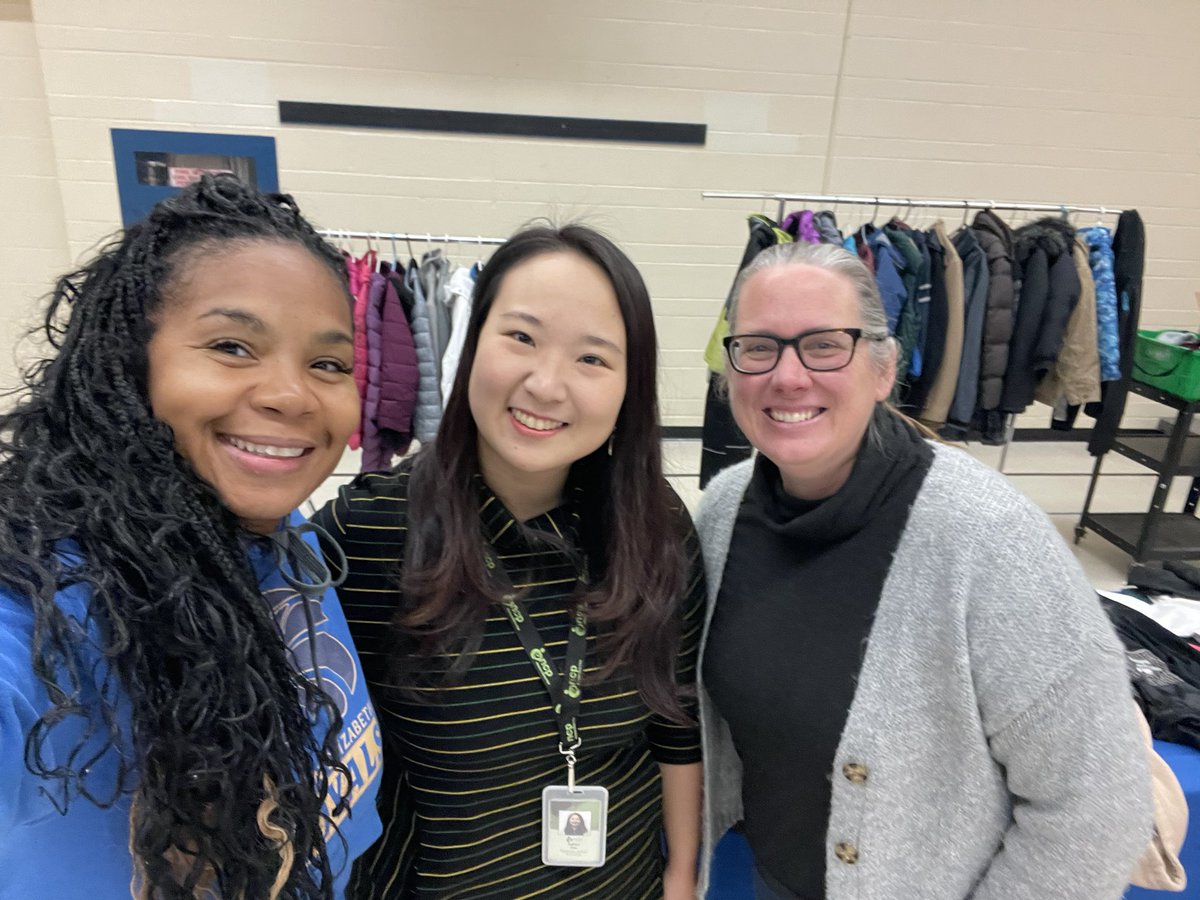 Early Saturday morning with these lovely ladies (community partners)! <a href="/QESrPS/">QueenElizabethSrPS</a>
