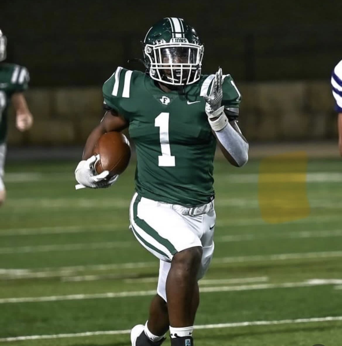 Jayden Jackson 5’11” around 220lbs

2024 Season 

2,386 Rushing Yards
189 Carries
(Avg 12.6 yards per carry)
36 Touchdowns

1 of only 13 Texas High School Football players EVER to have more than 8,000 career yards. 

Back to Back State Champion and MVP <a href="/jaydennnn24/">Jayden Jackson</a>