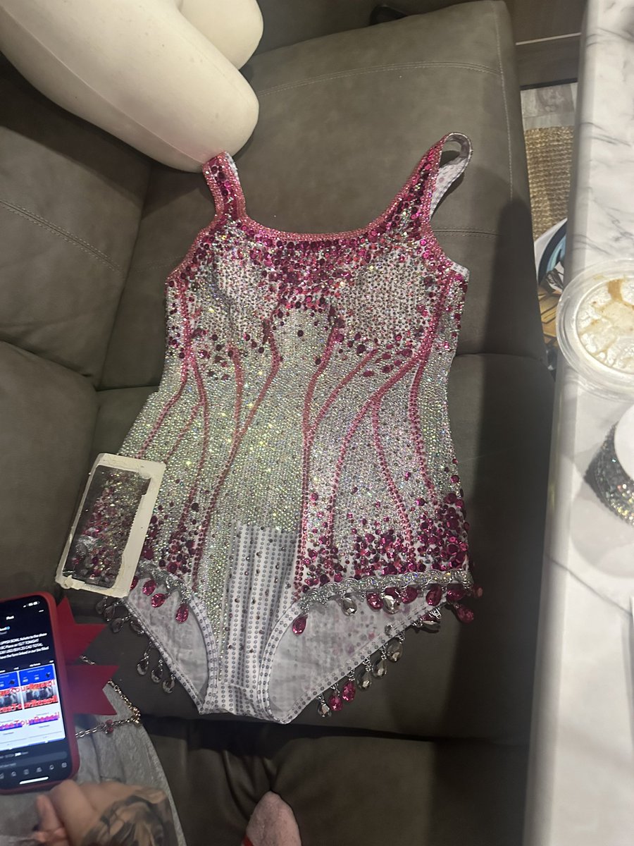 ai_geeno's tweet photo. @erastourticketz My girl and I made a bodysuit (still in the works) but I want her to go so bad to her first Taylor concert so bad!! https://t.co/Y28NuKA0M2