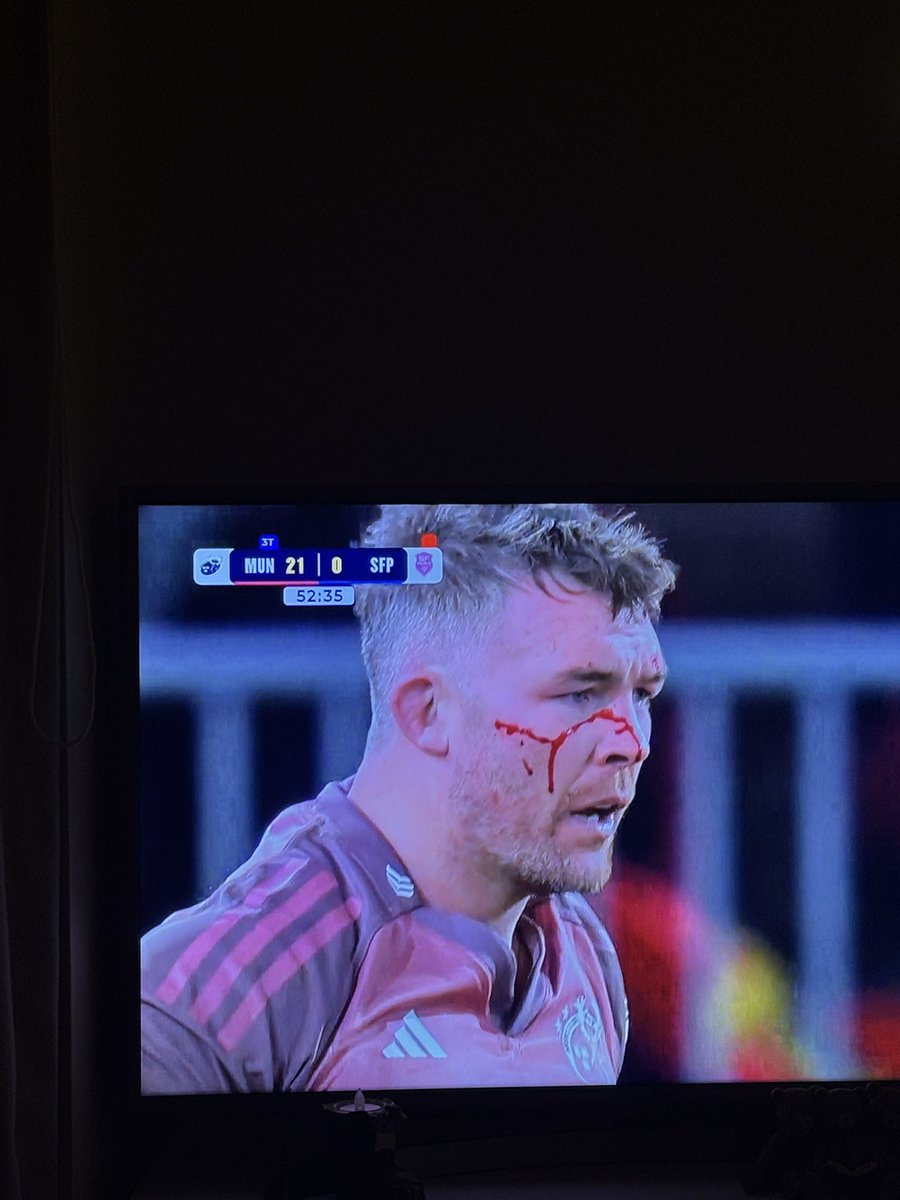 The old “to mow or not to mow” debate at the Chartererd Institute of Horticulturalists got a bit heated  #munsterrugby