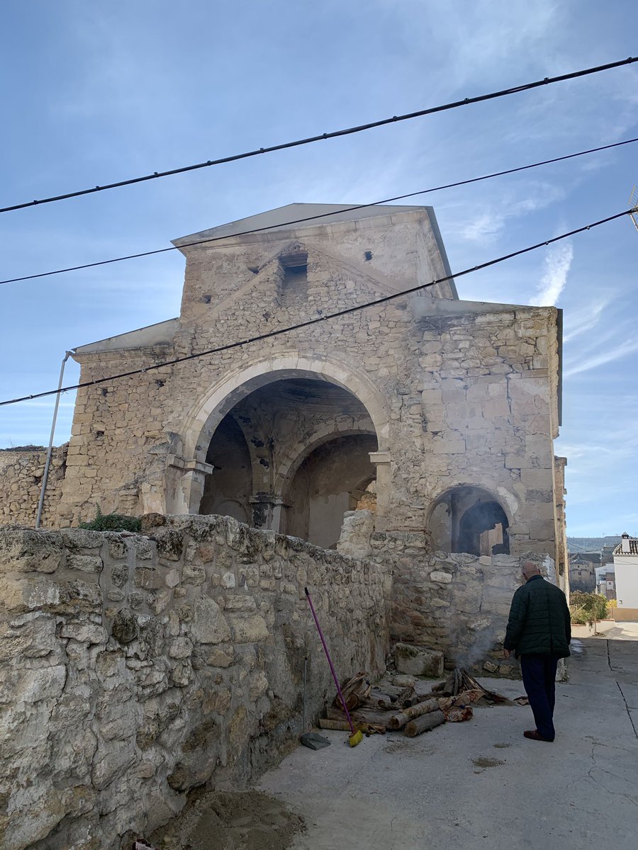 🟢⚪️🟢

⚠️🚨Hoy que se celebra el #OrgulloBarroco es buen momento de recordar uno de los casos más sangrante del patrimonio de Andalucía.

Las iglesias de Alhama de Granada, ¡te lo cuento!🧵👇🏼
