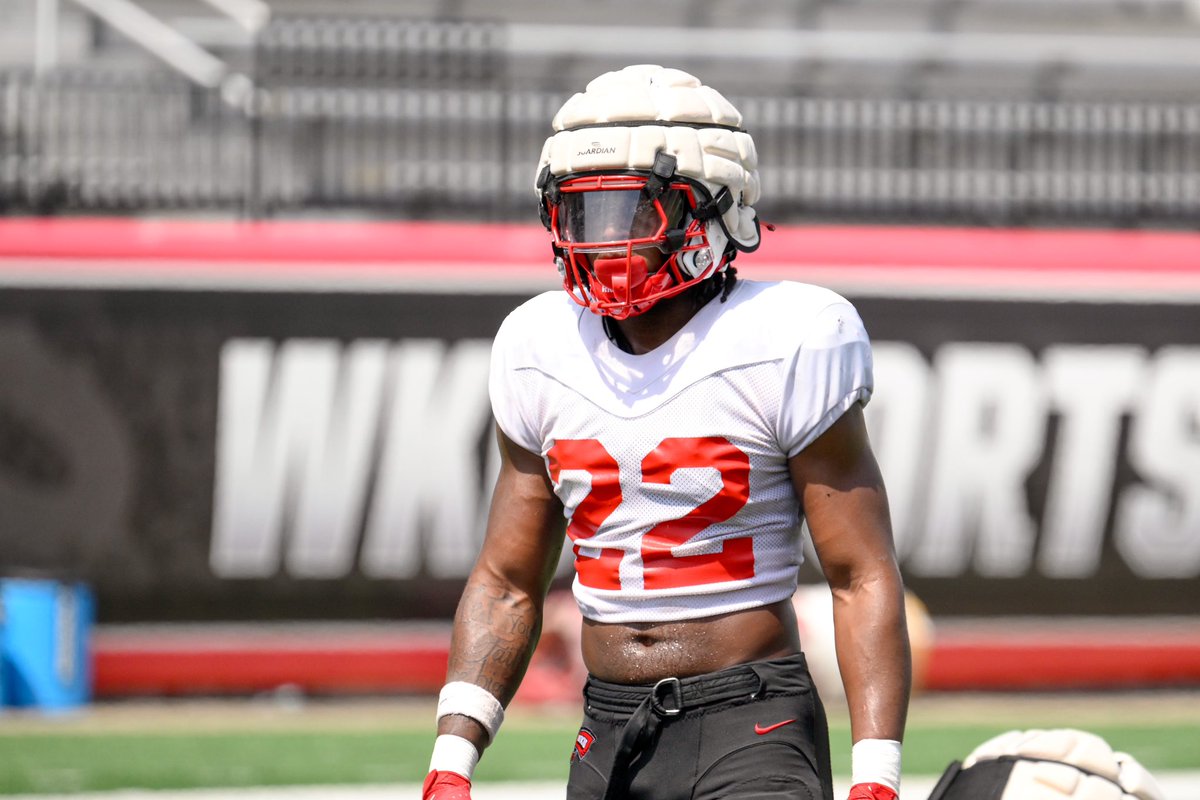 Western Kentucky linebacker Darius Thomas (<a href="/dariusthomas_/">DEE</a>) plans to enter the transfer portal, his agency @bzsportsmgmt tells <a href="/mzenitz/">Matt Zenitz</a> and I for <a href="/247Sports/">247Sports</a>.

Thomas posted 54 tackles, 7 TFLs and 4 sacks this year as a sophomore. One of the top LBs in C-USA.