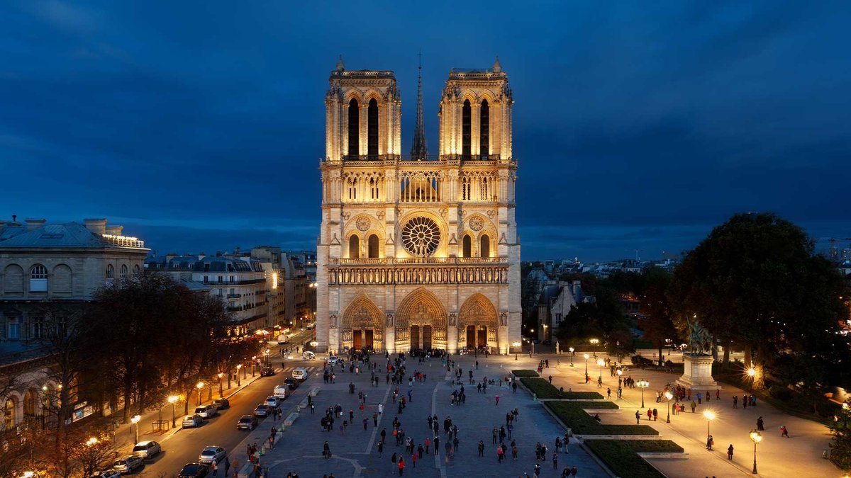 ZeinaHobaika's tweet photo. L’œuvre de Dieu faite pour les hommes, l’œuvre des hommes faite pour Dieu, la montagne et la cathédrale, luttaient de grandeur. Je n’ai jamais rien vu de plus imposant. »
Victor Hugo, Le Rhin, (1842)
#cathédrale #NotreDameDeParis https://t.co/NB6xejWFHh