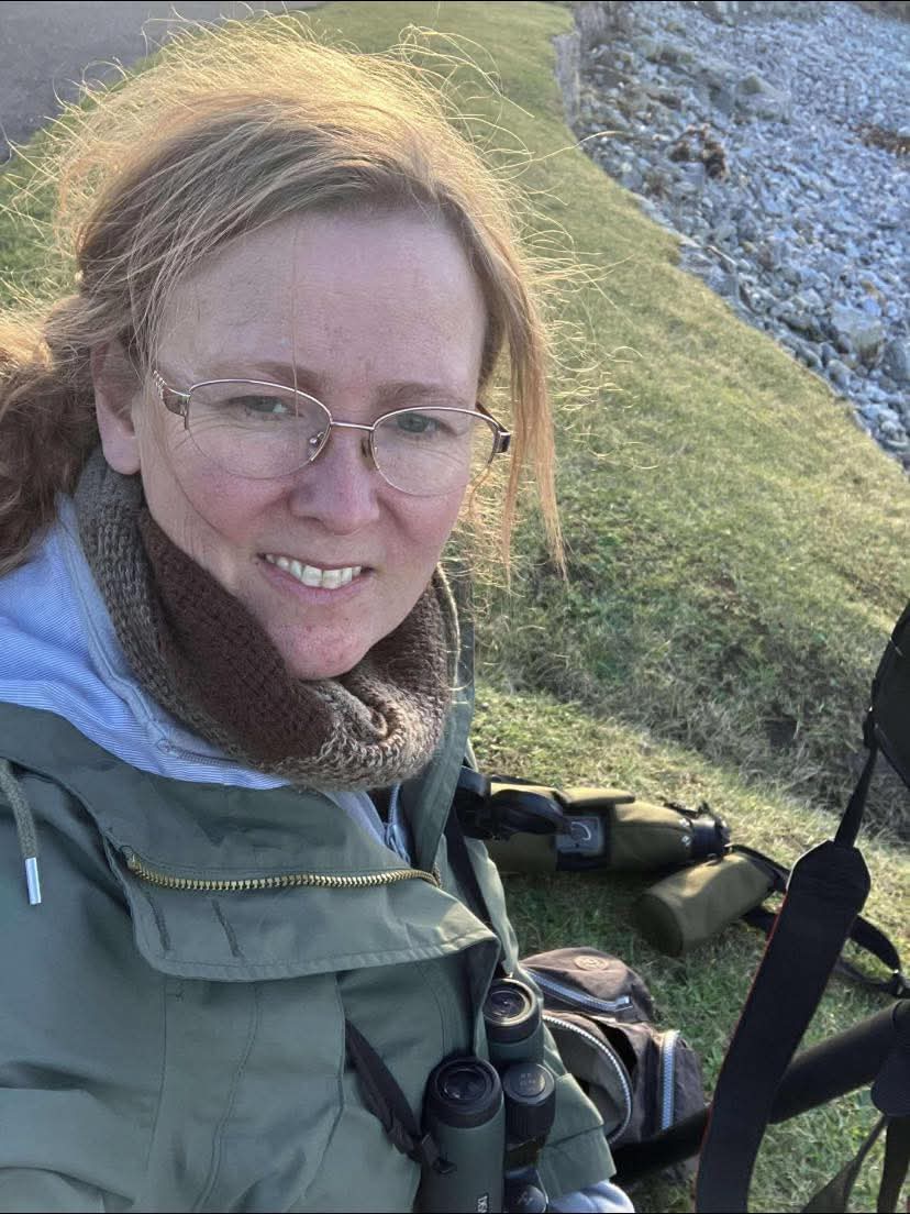 @arohasanctuary.sty are delighted to introduce Nat, our new volunteer. Nat is heading off soon to experience a busy mainland seal sanctuary before her first shift at Aroha 🦭 happy days!
#sanctuary #volunteering #volunteers #sealsanctuary #rehabilitation