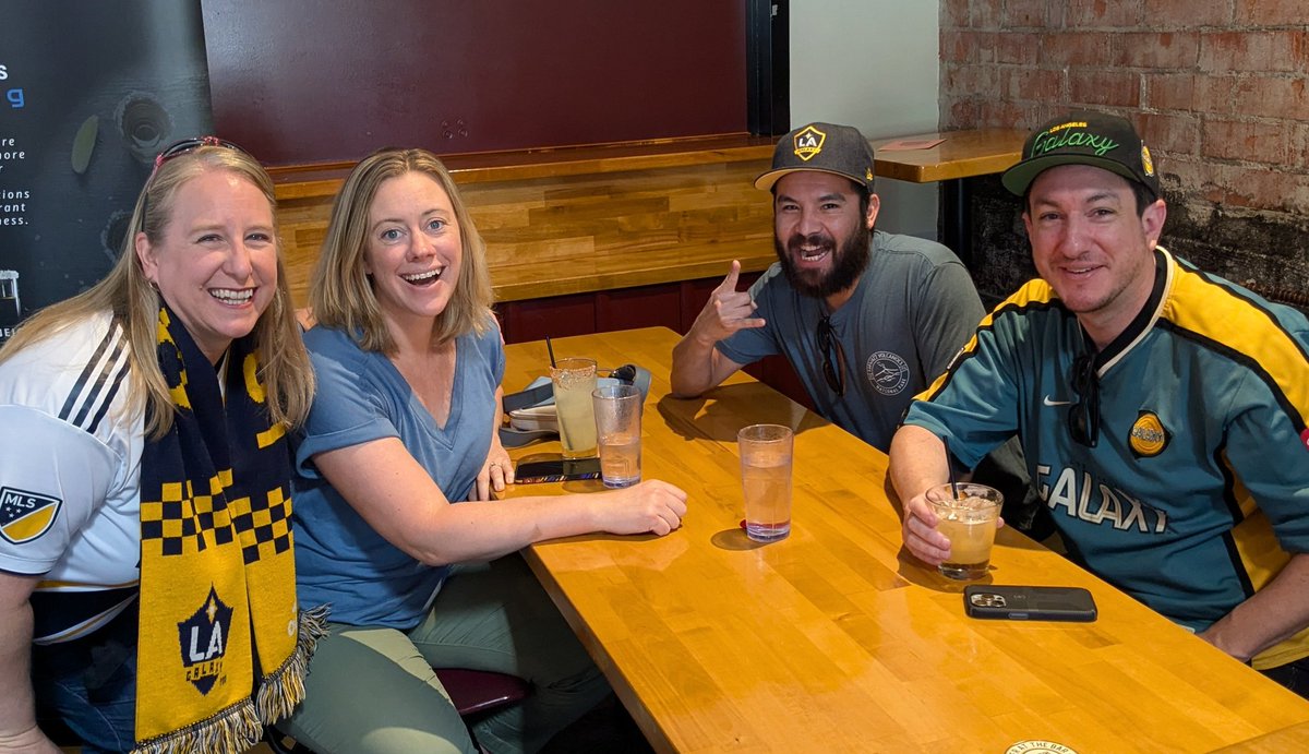 SDGalaxyFans's tweet photo. We've taken over a corner at the SDFC Watch Party. Come join us at Fairplay in North Park!  KO 1:10PM. https://t.co/HxkQP0gkIY