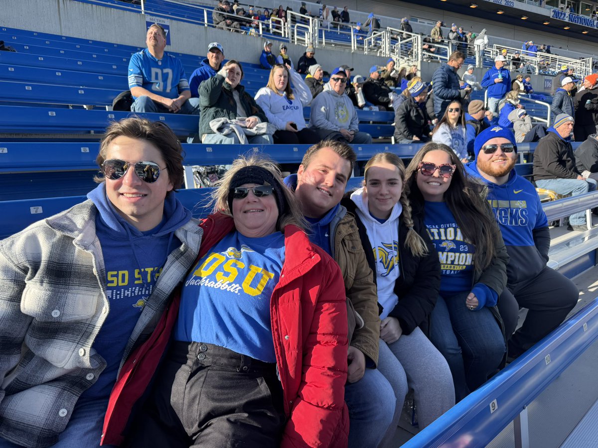 ibrockski's tweet photo. #gojacks https://t.co/EcqbMibyKl