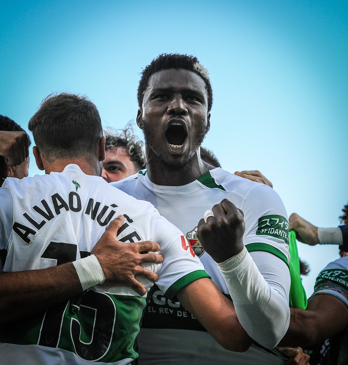elchecf's tweet photo. ⚡️𝐎𝐑𝐘 𝐊𝐀𝐁𝐀 ❤️‍🔥

Cada día te quiero más 🎶

#ElcheCádiz | #LaLigaHypermotion https://t.co/9MHhP8M67g