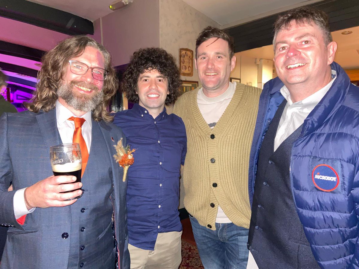 johnmcfadden09's tweet photo. Getting the band back together ;) https://t.co/HZpWEYu0hE
