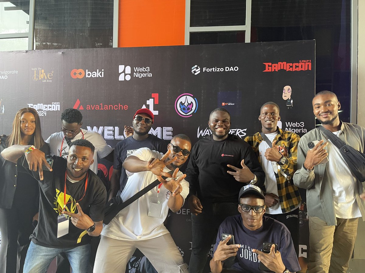 0x_samthegreat's tweet photo. Today, I attended DGC, the largest Web3 gaming event in Africa. I had the chance to reconnect with friends, meet inspiring people, and engage in conversations about the future of Web3 gaming. The energy and passion for innovation were truly exciting!
#DefiGameCon24 #DGC24 https://t.co/5igpn3g9va