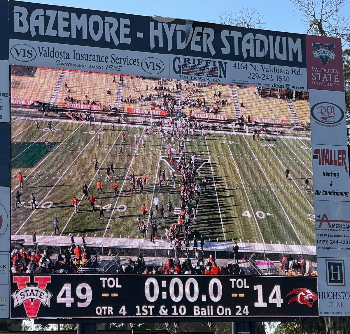 Kevin J. Collins MD (@coll_66) on Twitter photo 🔥🏈Valdosta State Blazers 🏈🔥go to 12-0 on the season & move on to the Semifinal round of the NCAA Division 2 playoffs with a 49-14 win over the Virginia Union Panthers. <a href="/D2Chuck/">Chuck Bitner</a> <a href="/HughstonOrtho/">Hughston Clinic</a>
<a href="/VSU_ATs/">Blazer Athletic Training</a> @valdostastatefb
<a href="/DrewMorris20/">Drew Morris</a> 🔥🏈Valdosta State Blazers 🏈🔥go to 12-0 on the season & move on to the Semifinal round of the NCAA Division 2 playoffs with a 49-14 win over the Virginia Union Panthers. <a href="/D2Chuck/">Chuck Bitner</a> <a href="/HughstonOrtho/">Hughston Clinic</a>
<a href="/VSU_ATs/">Blazer Athletic Training</a> @valdostastatefb
<a href="/DrewMorris20/">Drew Morris</a>