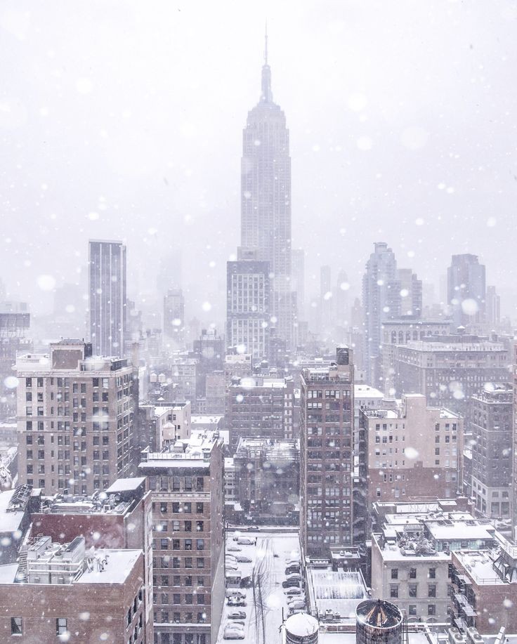 Intimacyol's tweet photo. New York City USA ๐บ๐ธ
#NYCUSA #SnowyLove https://t.co/Ad2rVPefIi