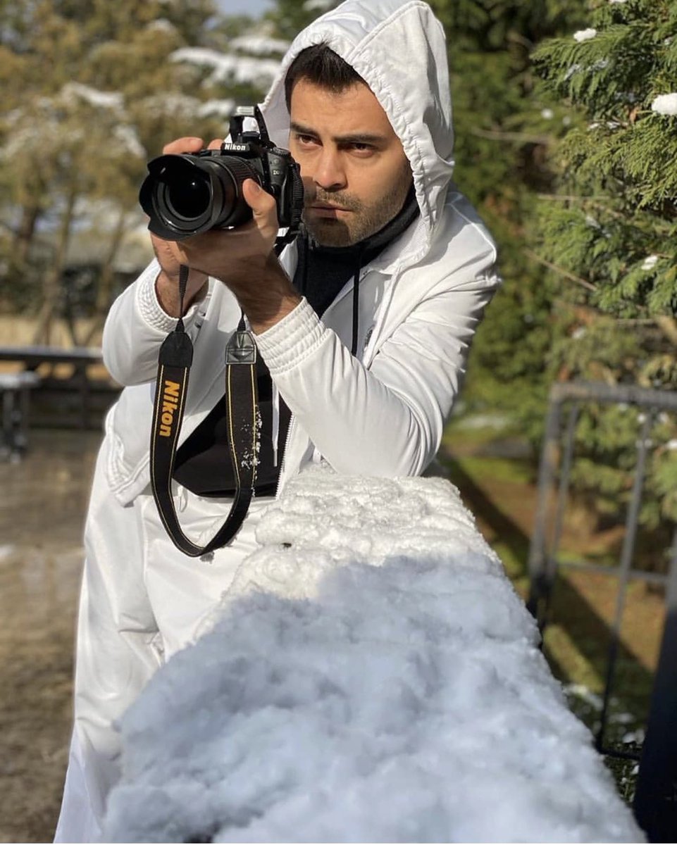 İrade, sana mücadele yolundaki ilk adımı attıran şeydir. Azim ise senin bu yolda sonuna kadar kalmana sebep olandır.
-Arthur Schopenhauer
 #ErkanMeriç