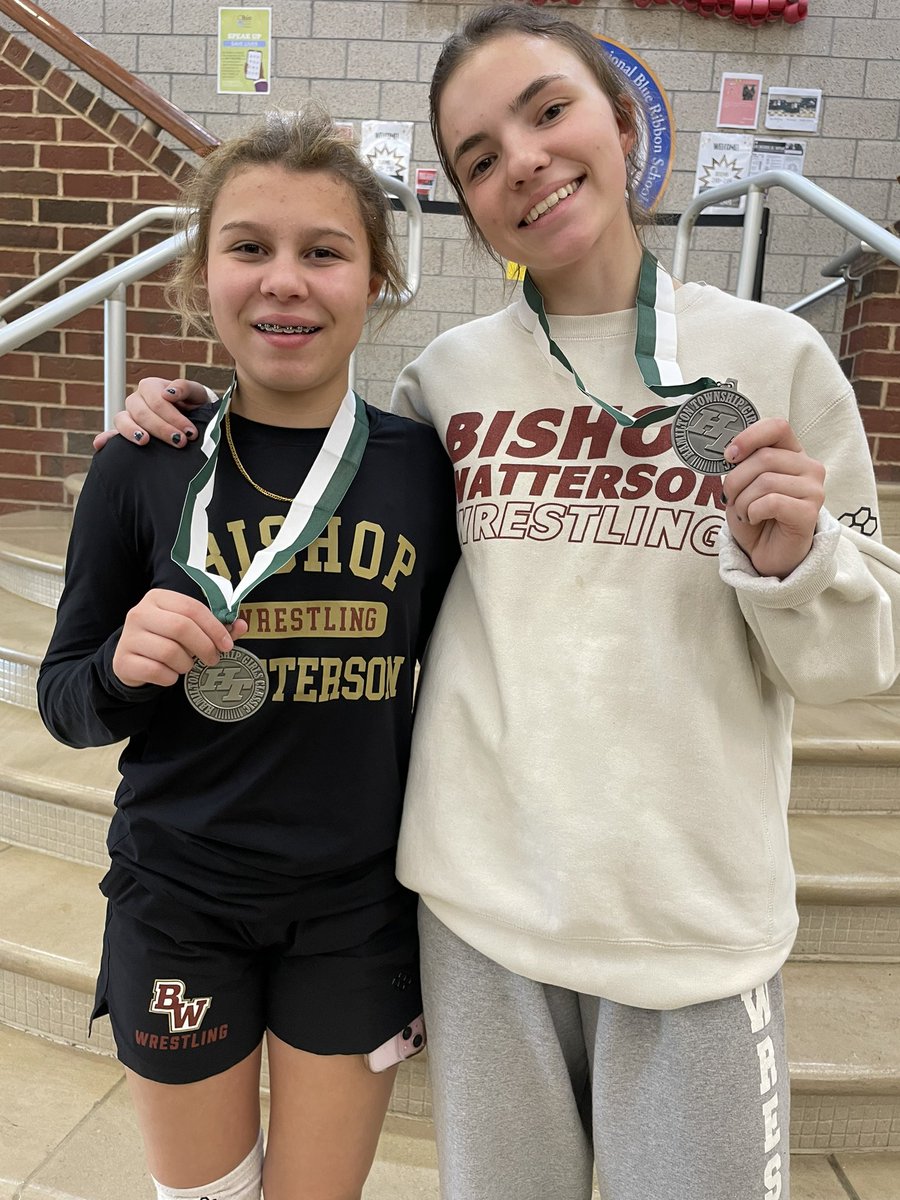ladyeaglewrest1's tweet photo. The lady wrestling eagles did an outstanding job today at the Hamilton township tournament! Two medalist and 3 other eagles with great matches as well! https://t.co/aDimpCZhmY