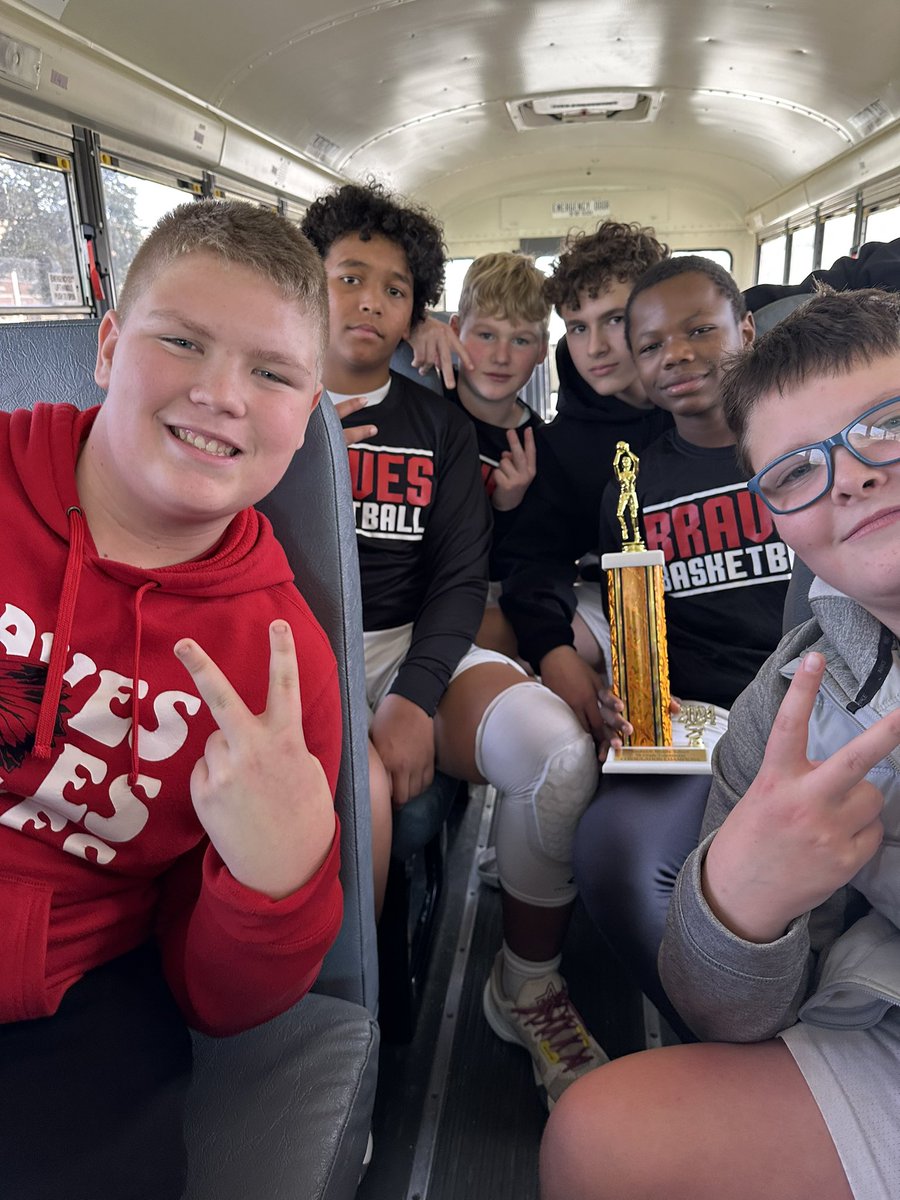 MGSBBB54's tweet photo. Congrats to our 7th grade boys on winning the Consolation Championship at the Sandwich Invite Tournament winning by 1 point in an OT thriller! Lets keep the momentum going into next week🔥 https://t.co/gbX814iOkt