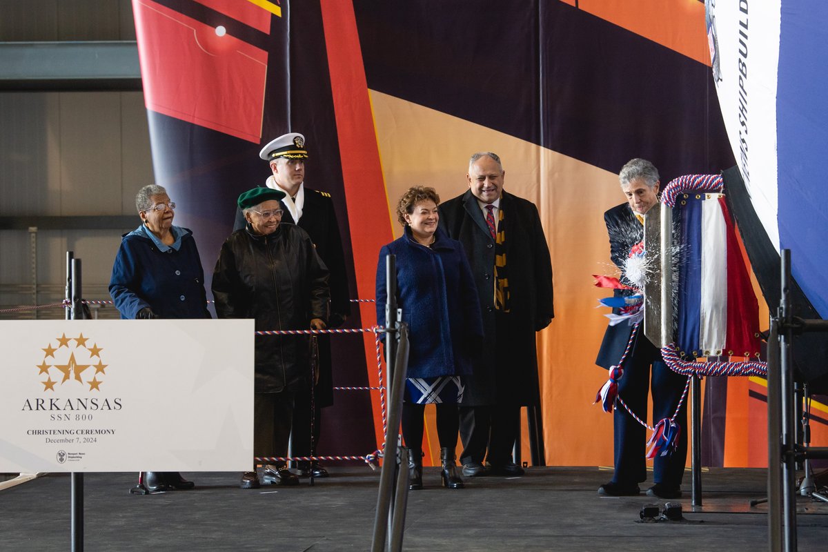 WeAreHII's tweet photo. Today, we christened Virginia-class submarine Arkansas (#SSN800) at our #NewportNewsShipbuilding division alongside the sponsors: members of the historic group known as the Little Rock Nine. Learn more about them and today’s christening here: https://t.co/at4wpYASQf https://t.co/VnuPDAuhzP