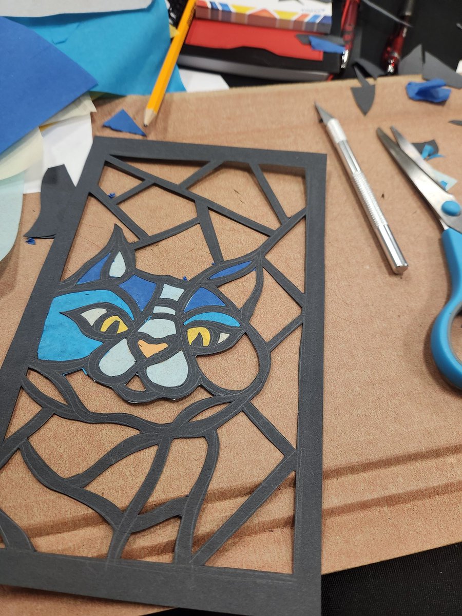 BryantWeiner's tweet photo. A fun paper tissue faux stain glass lesson to share with my students presented by @ArtTeacher96 during today's Peer to Peer with @KedcARTS @KEDCGrants. Love my kitty 😺 #leadingwiththearts @DrJWEvansJr @KingWendy_m https://t.co/aQ4DNeEwzT