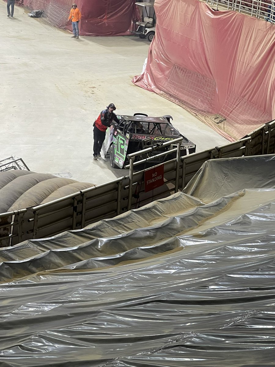 Capy404dev's tweet photo. Time to make the show or be the show. Need to gain 6 spots to advance to qualifyer. 
#DirtinDecember https://t.co/LnySJm4pRe